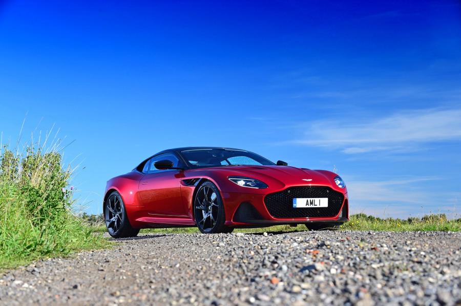  Aston Martin DBS Superleggera 2018 года  (UK) (фото 33 из 40)